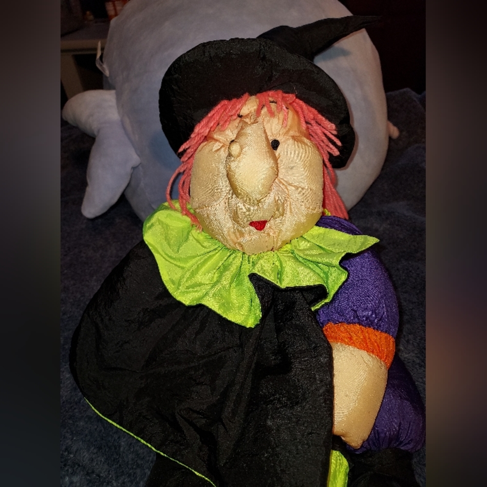 1993 International Silver CO. Witch doll